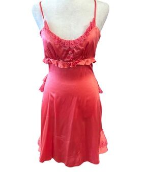 Betsey Johnson Peach Peplum
Silk Y2k era dress Size 4